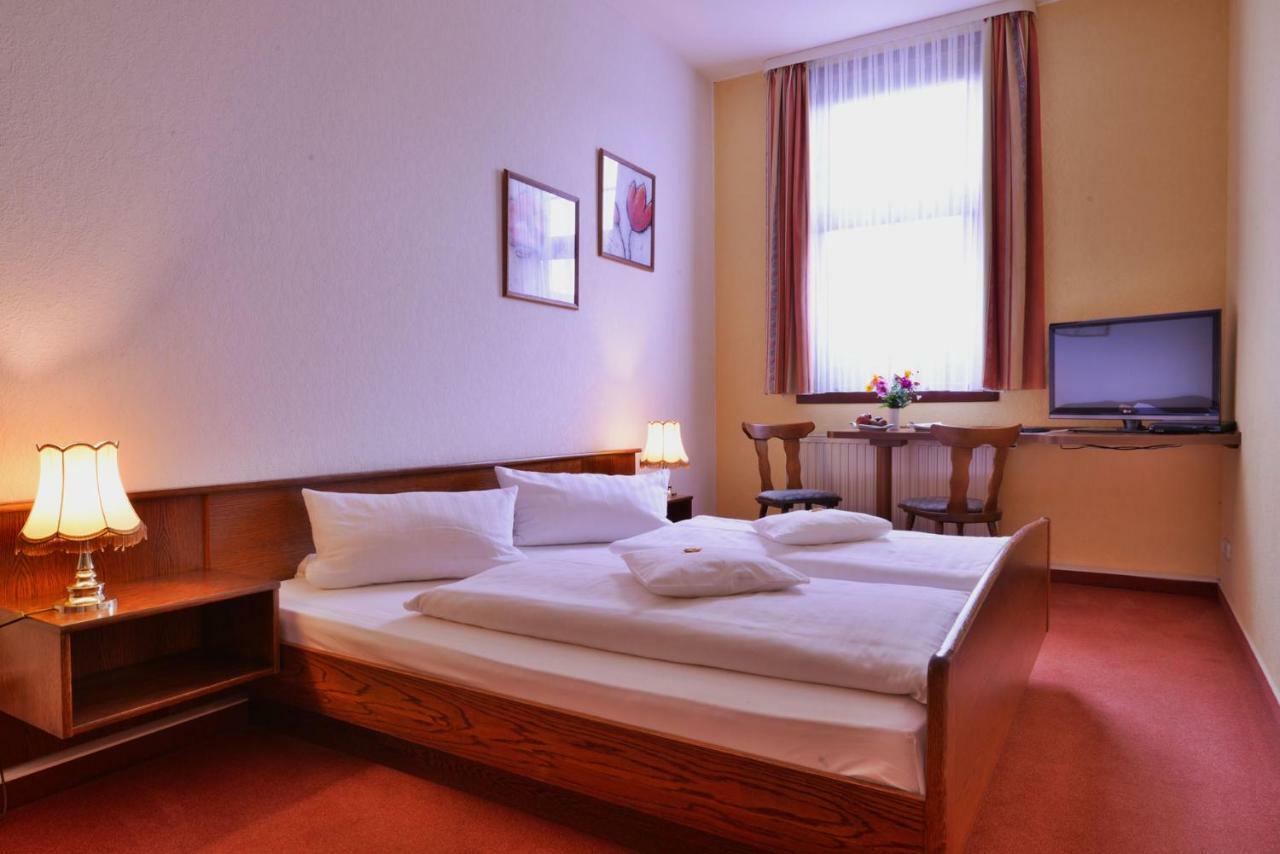 Landgasthof & Hotel Krone Eischleben Ichtershausen ภายนอก รูปภาพ