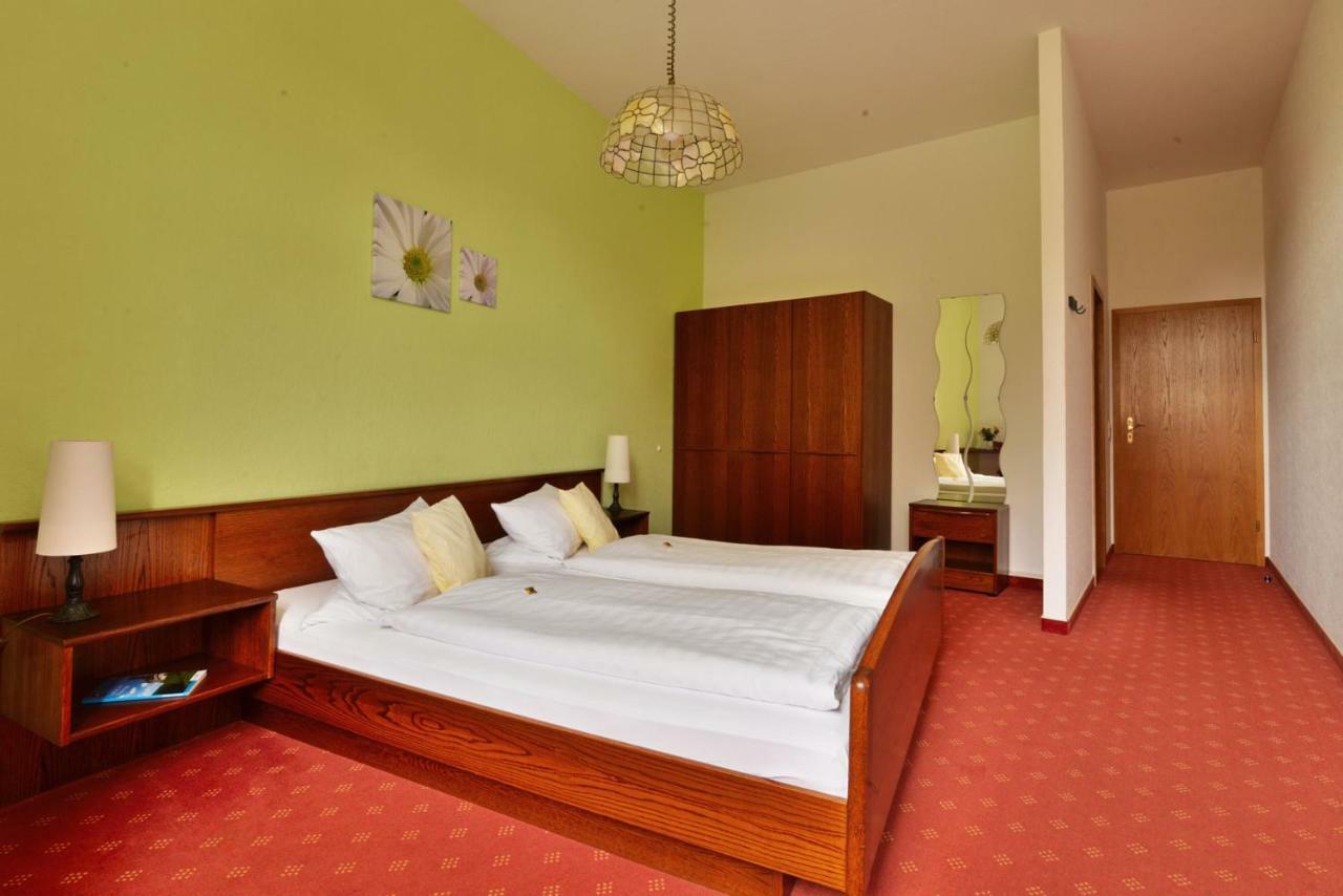 Landgasthof & Hotel Krone Eischleben Ichtershausen ภายนอก รูปภาพ