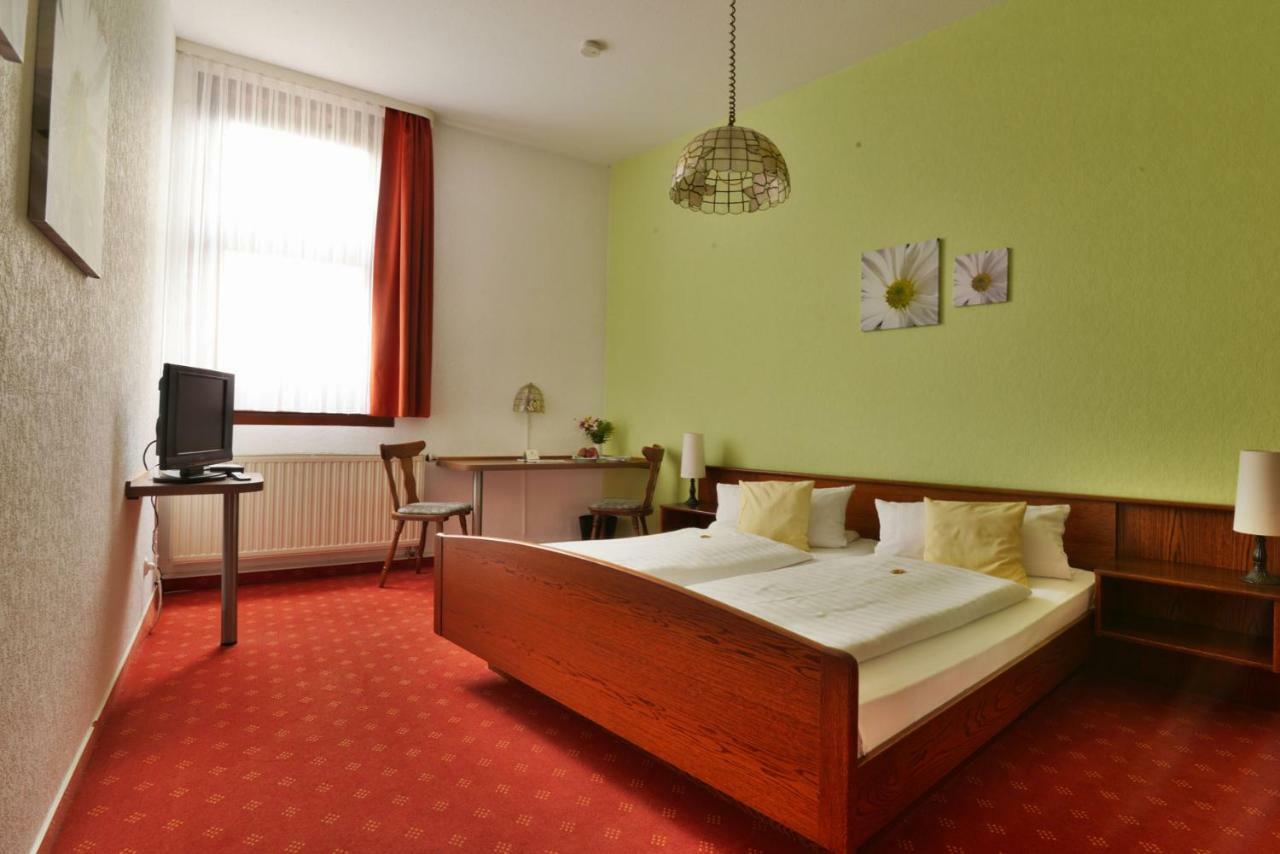 Landgasthof & Hotel Krone Eischleben Ichtershausen ภายนอก รูปภาพ